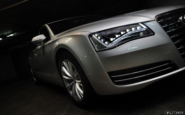 --科技旗艦-- Audi A8L 4.0T 分享