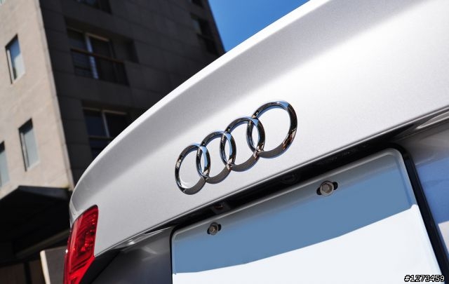 --科技旗艦-- Audi A8L 4.0T 分享
