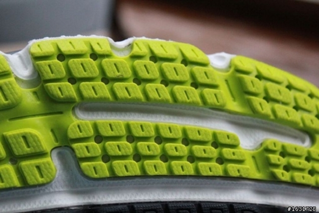 adidas supernova sequence 6 m --- 2013 台北馬拉松訓練跑鞋