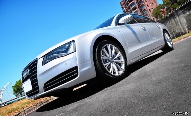 --科技旗艦-- Audi A8L 4.0T 分享