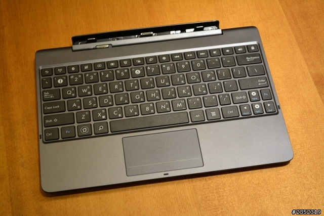 家人的生日禮物-ASUS Transformer Pad TF701
