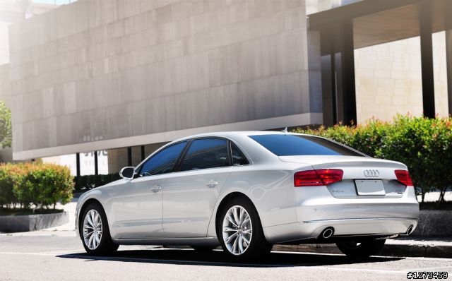 --科技旗艦-- Audi A8L 4.0T 分享