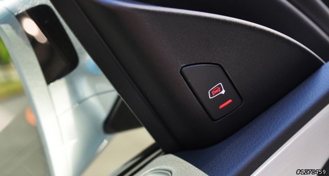 --科技旗艦-- Audi A8L 4.0T 分享
