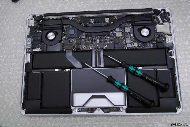 Macbook pro retina 13.3" C蓋鍵盤更換