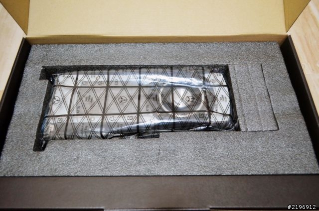 【開箱】NVIDIA GeForce GTX TITAN 泰坦 簡易開箱