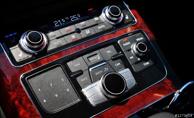 --科技旗艦-- Audi A8L 4.0T 分享