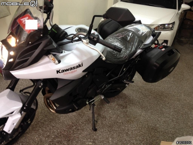 又?颱風天開箱 Kawasaki Versys 650 白色!!!