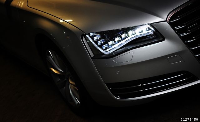 --科技旗艦-- Audi A8L 4.0T 分享