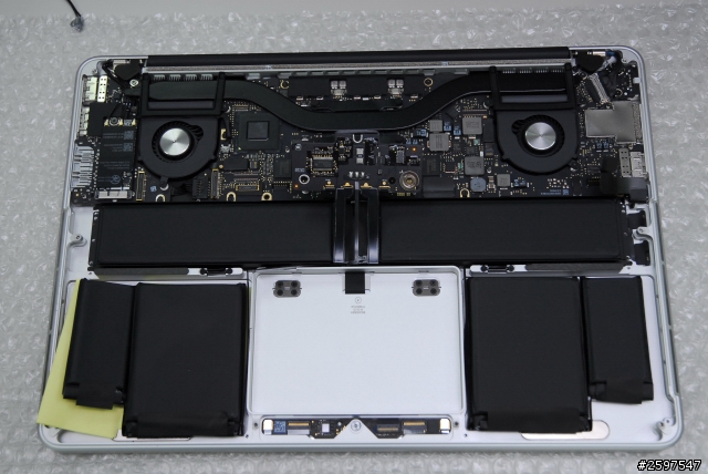 Macbook pro retina 13.3" C蓋鍵盤更換