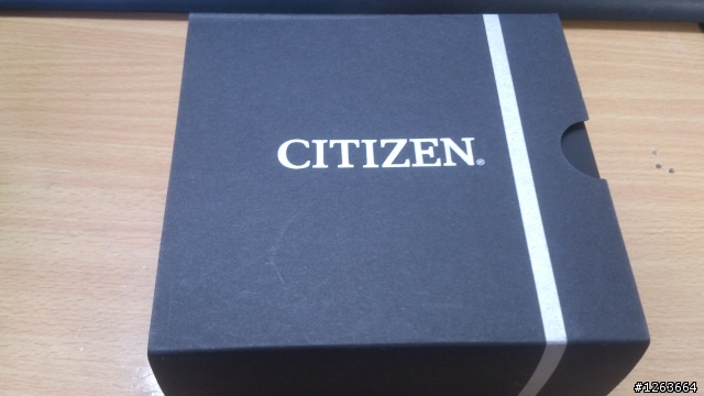 送給自己的成年禮 Citizen 光動能 AT8015-54E