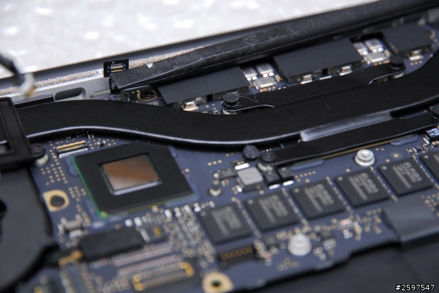 Macbook pro retina 13.3" C蓋鍵盤更換