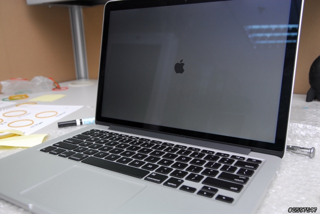 Macbook pro retina 13.3" C蓋鍵盤更換