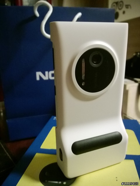 【開箱】 Lumia 1020 暗黑開箱+Nokia 拍照APP介紹+925PK