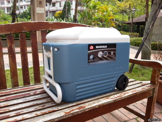 扮豬吃老虎之衛生紙箱---Igloo 40qt Maxcold