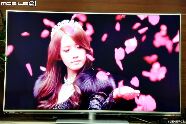 WOW有機會體驗Panasonic SMART VIERA TH-L50E6W 50吋超大尺寸數位電視 !