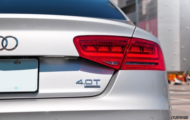 --科技旗艦-- Audi A8L 4.0T 分享