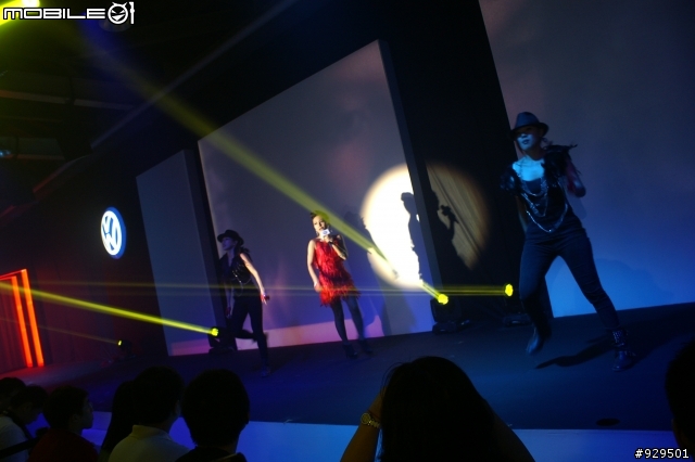 2013-10-02 承襲了37年的鋼砲經典" Volkswagen NEW GOLF GTI 7th'' 華山文化創意藝文中心狂熱發表會