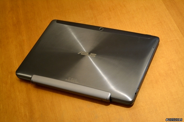 家人的生日禮物-ASUS Transformer Pad TF701