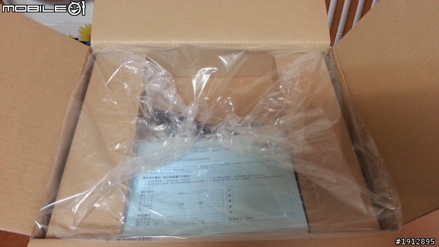 4萬元有找 100坪布幕家庭小劇院 EPSON家庭娛樂液晶投影機 EH-TW550開箱文 (購買前的小功課)