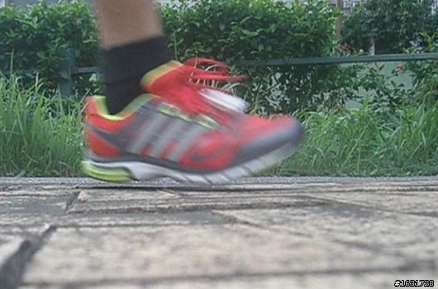 adidas supernova sequence 6 m --- 2013 台北馬拉松訓練跑鞋