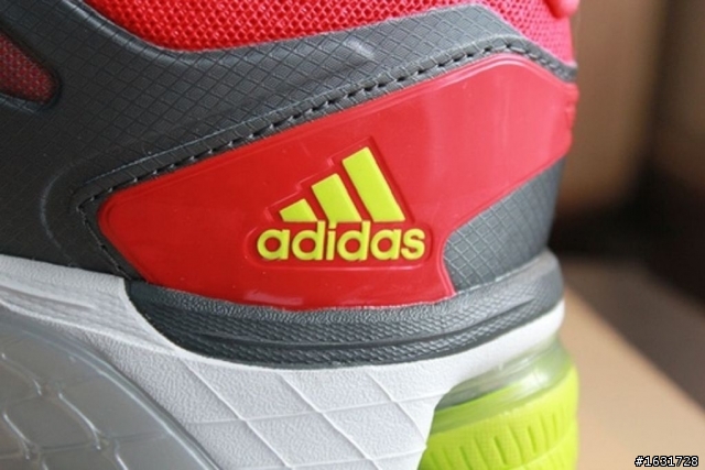 adidas supernova sequence 6 m --- 2013 台北馬拉松訓練跑鞋