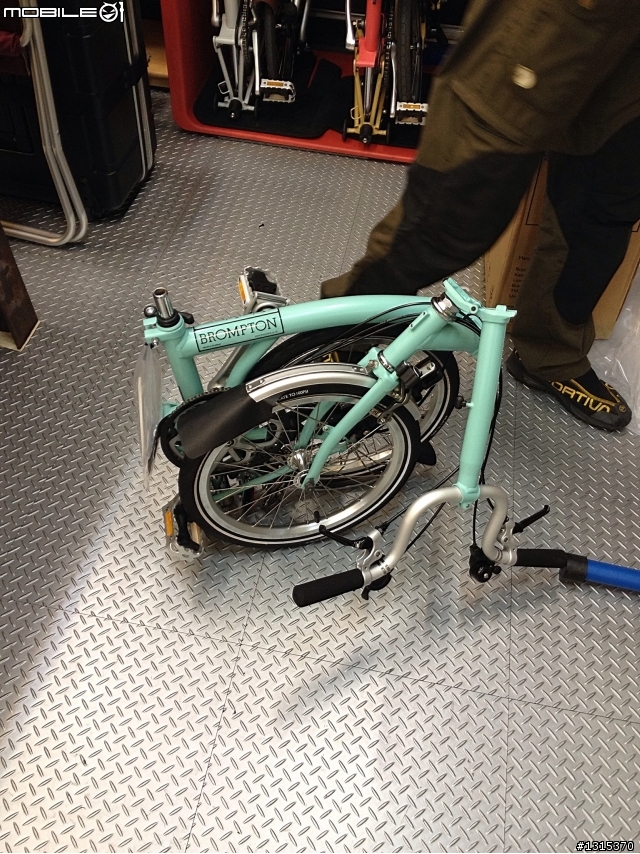 請教各位Brompton 的愛車怎樣改裝+裝扮 (更新 10/29開箱!!! 車終於到貨啦!! )