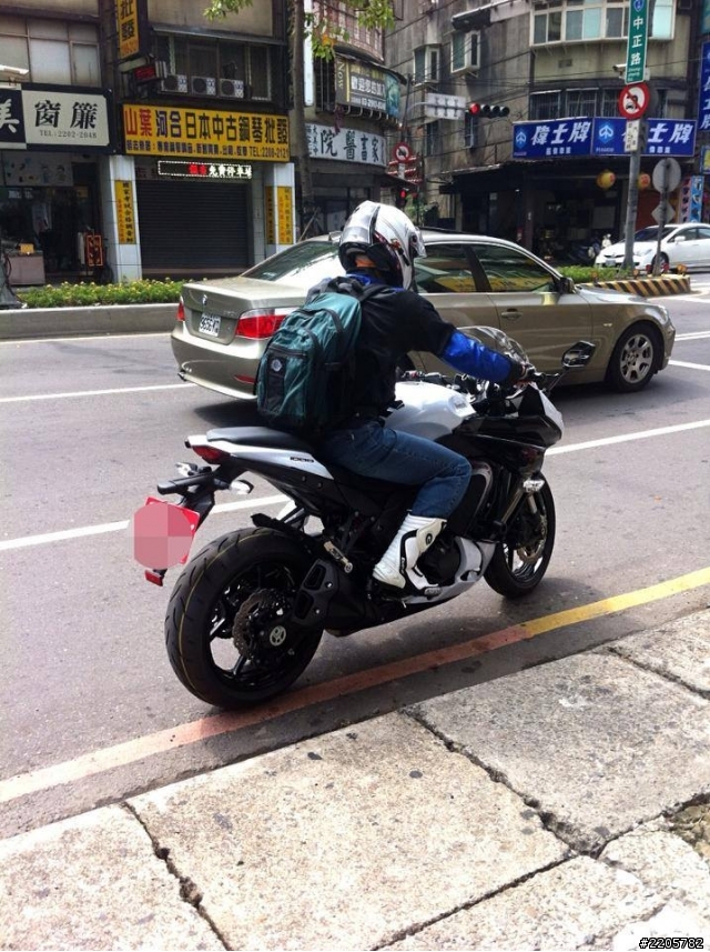 2013 NINJA 1000SX 開箱 初跑心得(補1萬公里騎乘心得)
