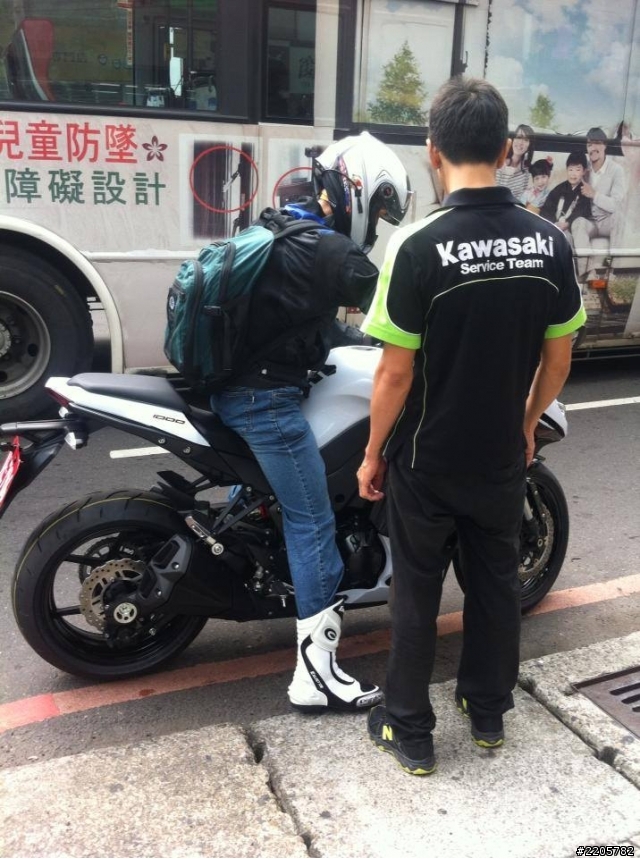 2013 NINJA 1000SX 開箱 初跑心得(補1萬公里騎乘心得)