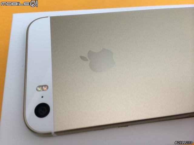 撿到一隻金色iphone 5s~感謝大大們的無私分享完成包膜與邊框保護~