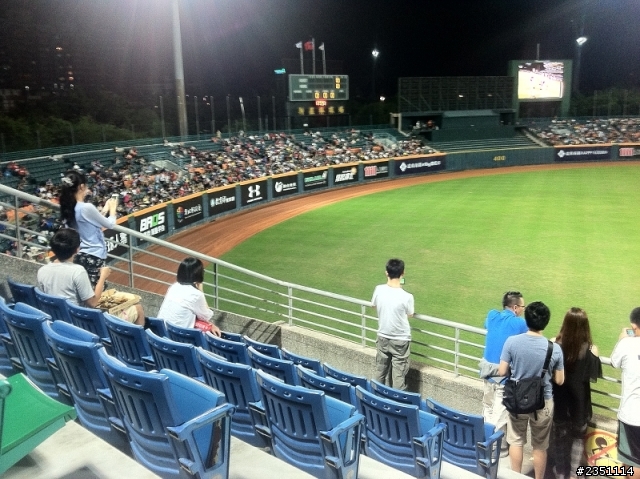 野茂英雄現身新莊棒球場,關心年輕日本隊表現