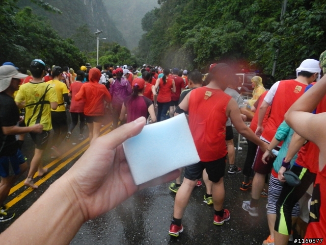 2013雨中熱血狂奔的太魯閣峽谷馬拉松