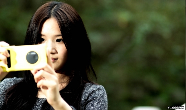 【開箱】LUMIA 1020 妹圖多 慎入!