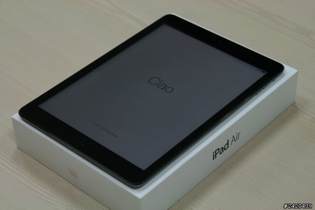 陸版太空灰iPad Air+台灣hoda保護貼