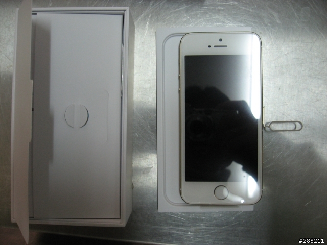 唉呀!第三支iPhone5S到貨!(退換貨2次,給Apple官網一個讚!)
