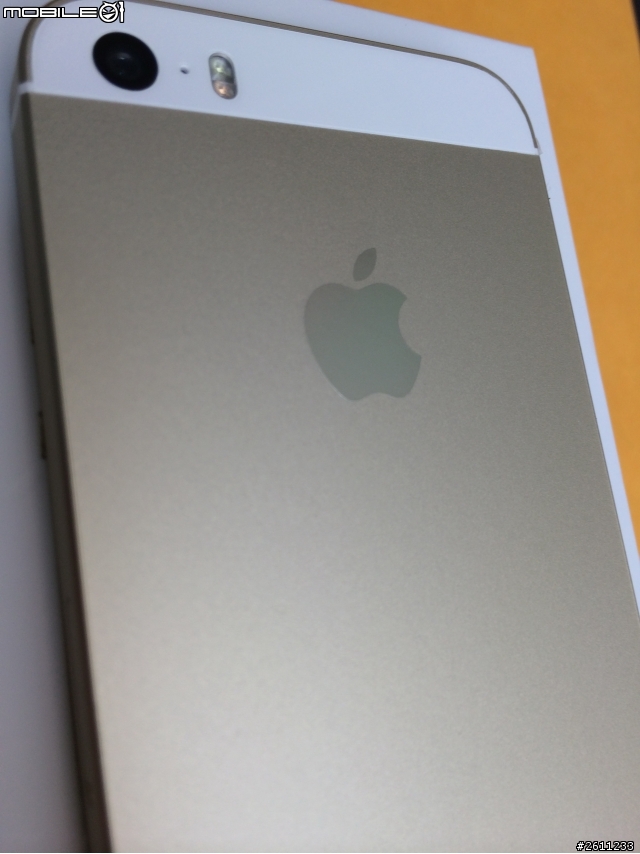 撿到一隻金色iphone 5s~感謝大大們的無私分享完成包膜與邊框保護~