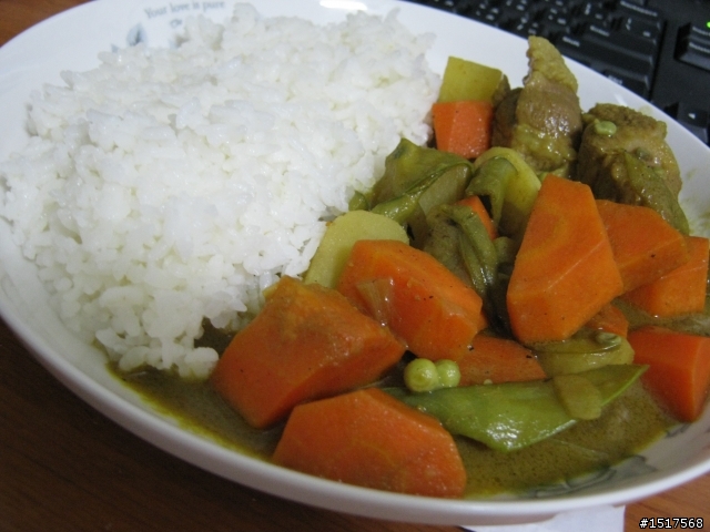 外宿小料理-特製咖哩