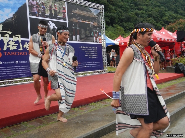 2013雨中熱血狂奔的太魯閣峽谷馬拉松