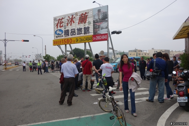 2013 騎單車拜訪台中100K ,