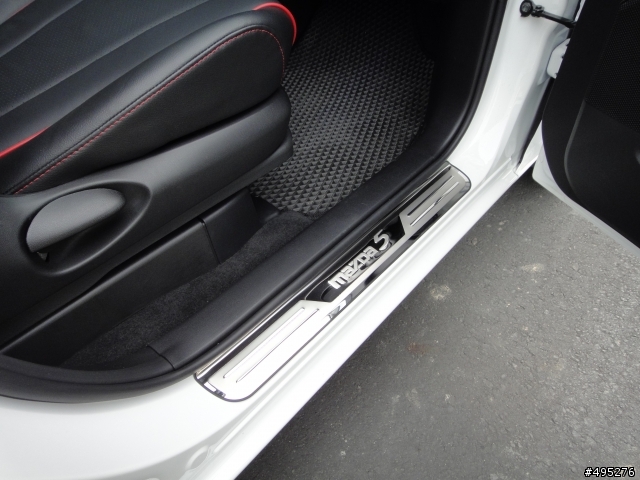2013 小改款Mazda5旗艦版開箱 (內含有毒照片)