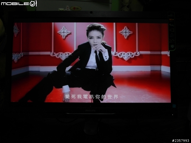 〔開箱〕PHILIPS高解析度272P4QPJKEB專業螢幕入手嚕!