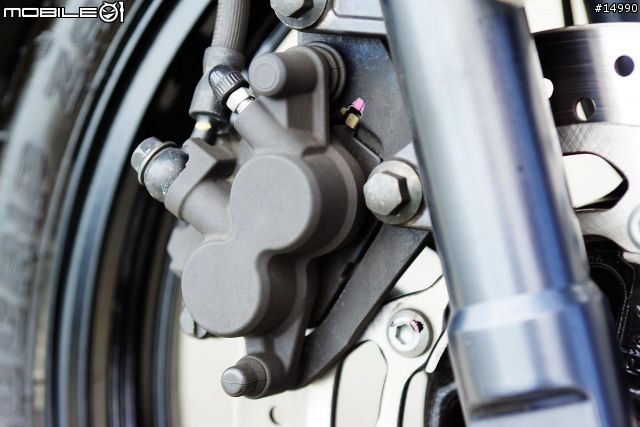 獨一無二的品味:YAMAHA YZF-R15 v2.0 2013