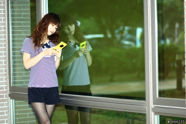 【開箱】LUMIA 1020 妹圖多 慎入!