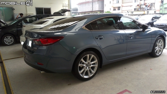 NEW MAZDA 6 2.0 汽油頂級版 (藍) 簡易開箱