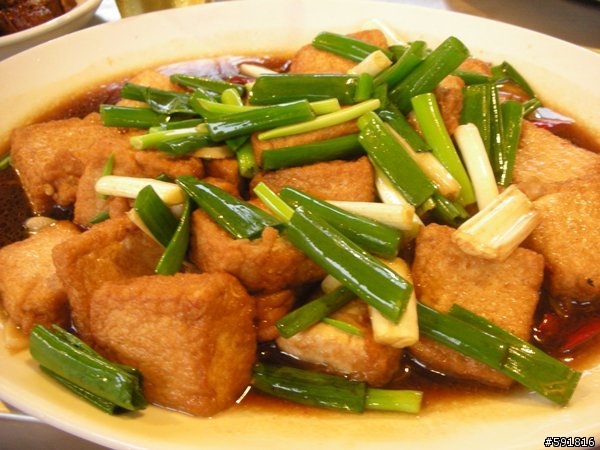 也來寫食記:市區裡的土雞城-城裡的月光