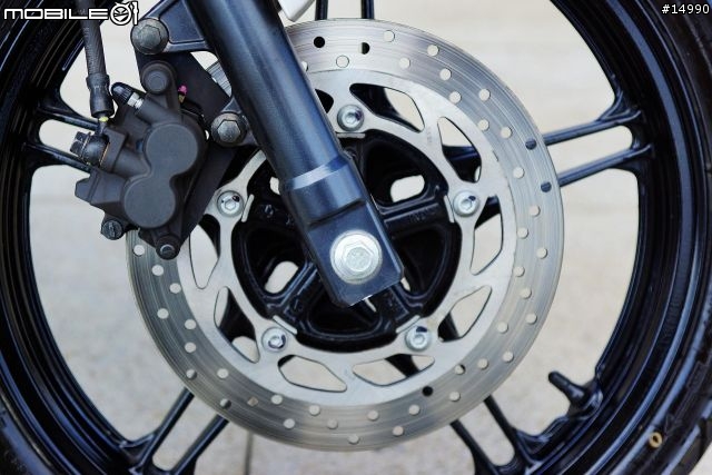獨一無二的品味:YAMAHA YZF-R15 v2.0 2013