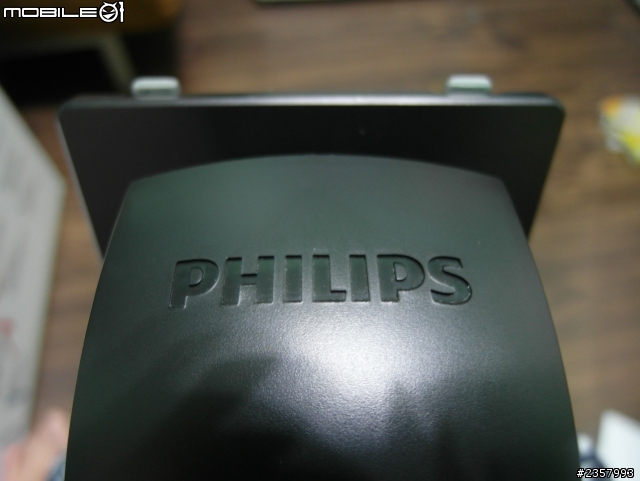 〔開箱〕PHILIPS高解析度272P4QPJKEB專業螢幕入手嚕!
