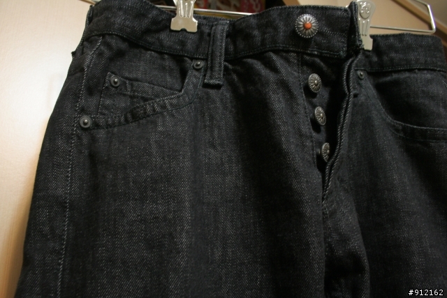 低調中的高質感─JEANSDA Phoenix Deep Black Rigid Jeans