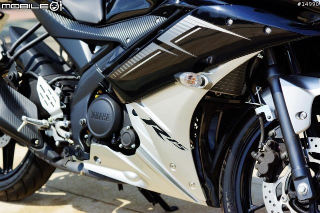 獨一無二的品味:YAMAHA YZF-R15 v2.0 2013