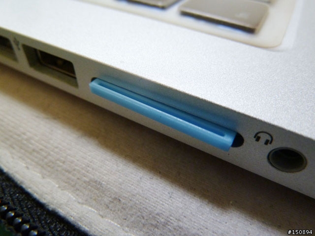 【簡單分享】為 Macbook Pro 找個記憶卡防塵塞吧!Apotop SmartSuit 隨行轉卡體驗