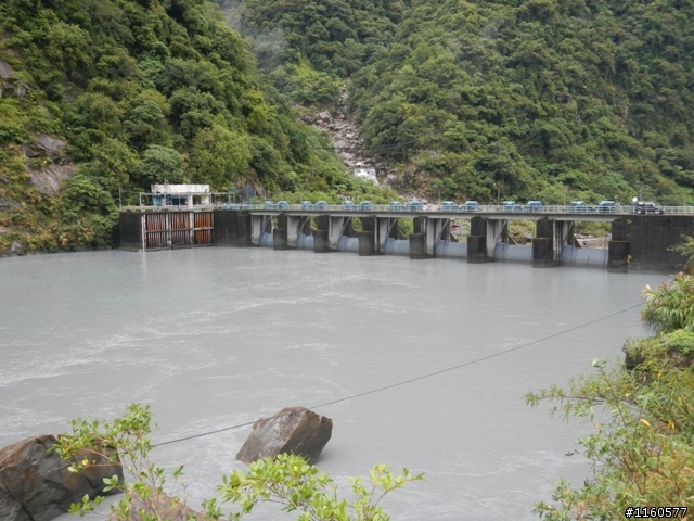 2013雨中熱血狂奔的太魯閣峽谷馬拉松